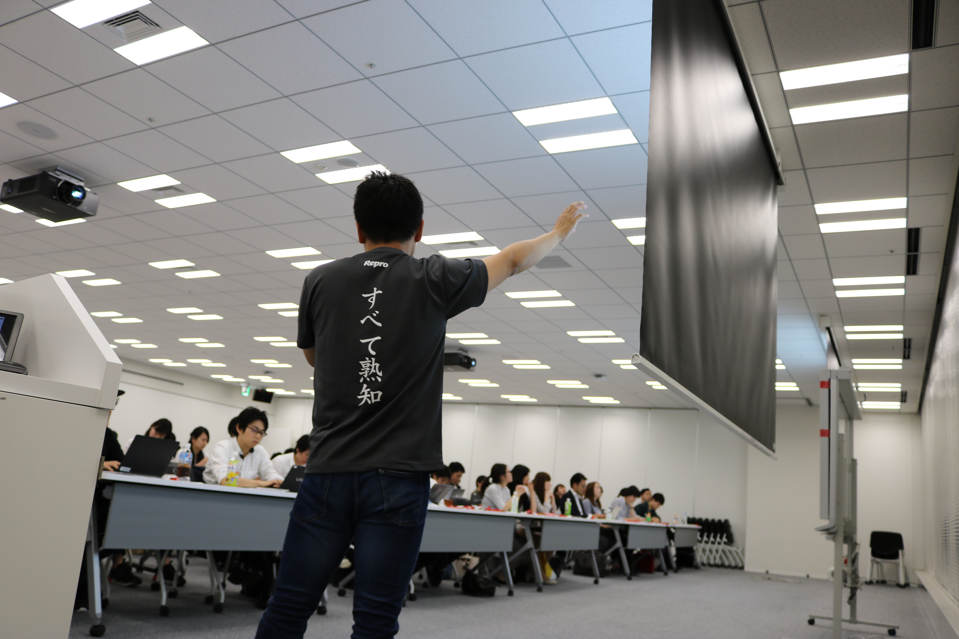 あの、"すべて熟知Tシャツ"の話