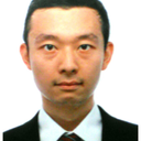 張　俊日