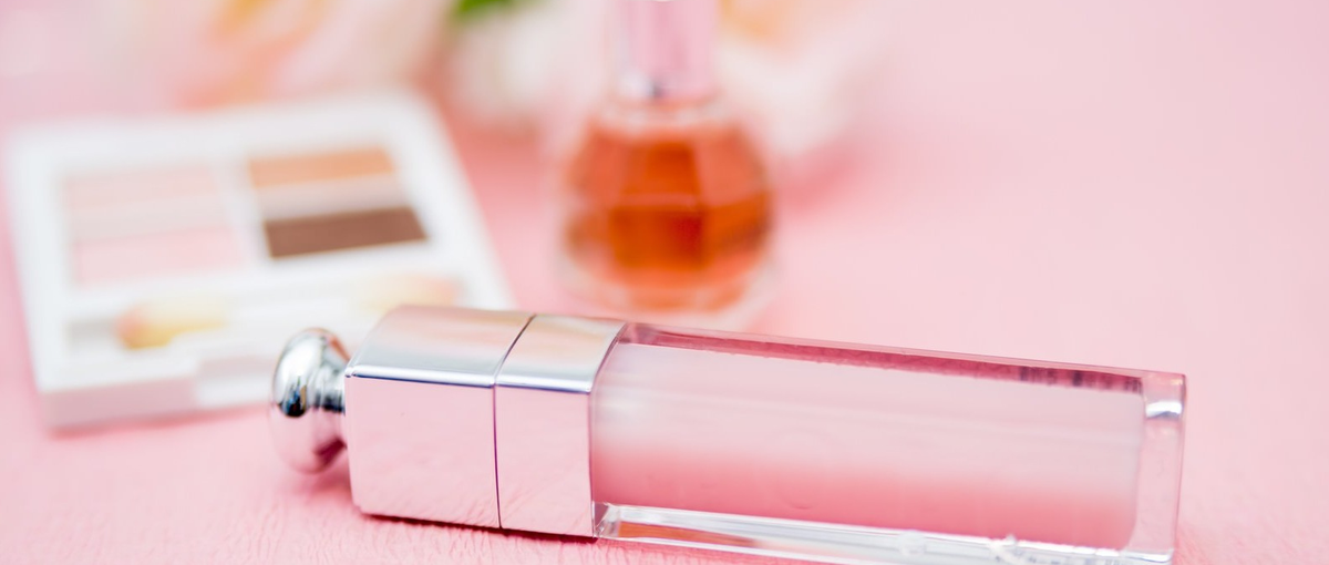 美容が好き、を仕事に！SNS運用でブランドの世界観をつくる担当者募集