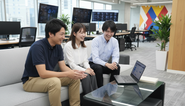 現場で困ったときに、Slackで質問すれば誰かがすぐに返してくれるといった、「わからないことを聞きやすい」風土が根付いています。
