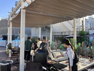 BBQやレクリエーションなど、楽しいイベントでチームの一体感を高めています。