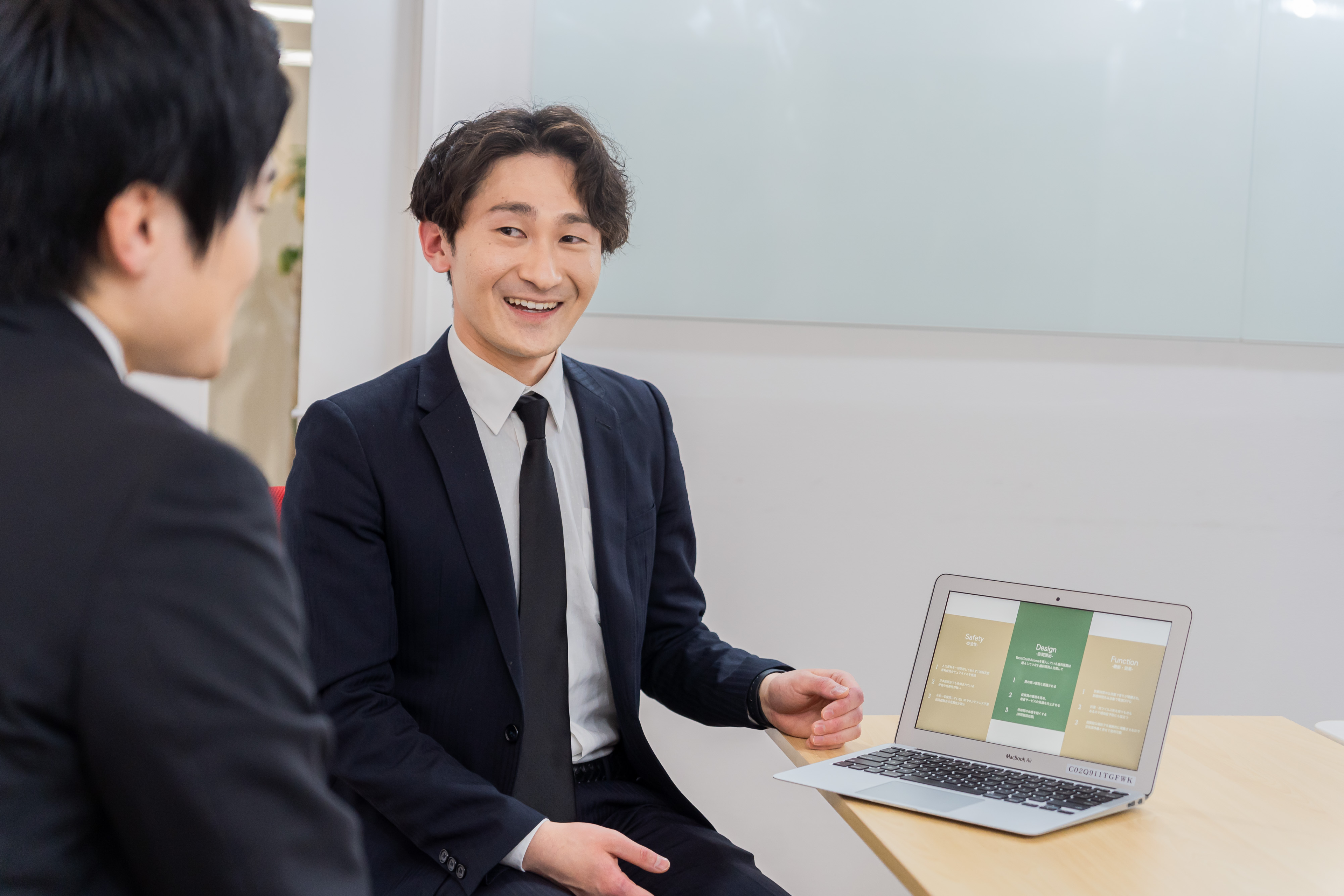 営業を楽しみながら次のステップアップも見据える！