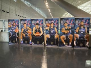 選手のバナーでファンが写真を撮るフォトスポットに！