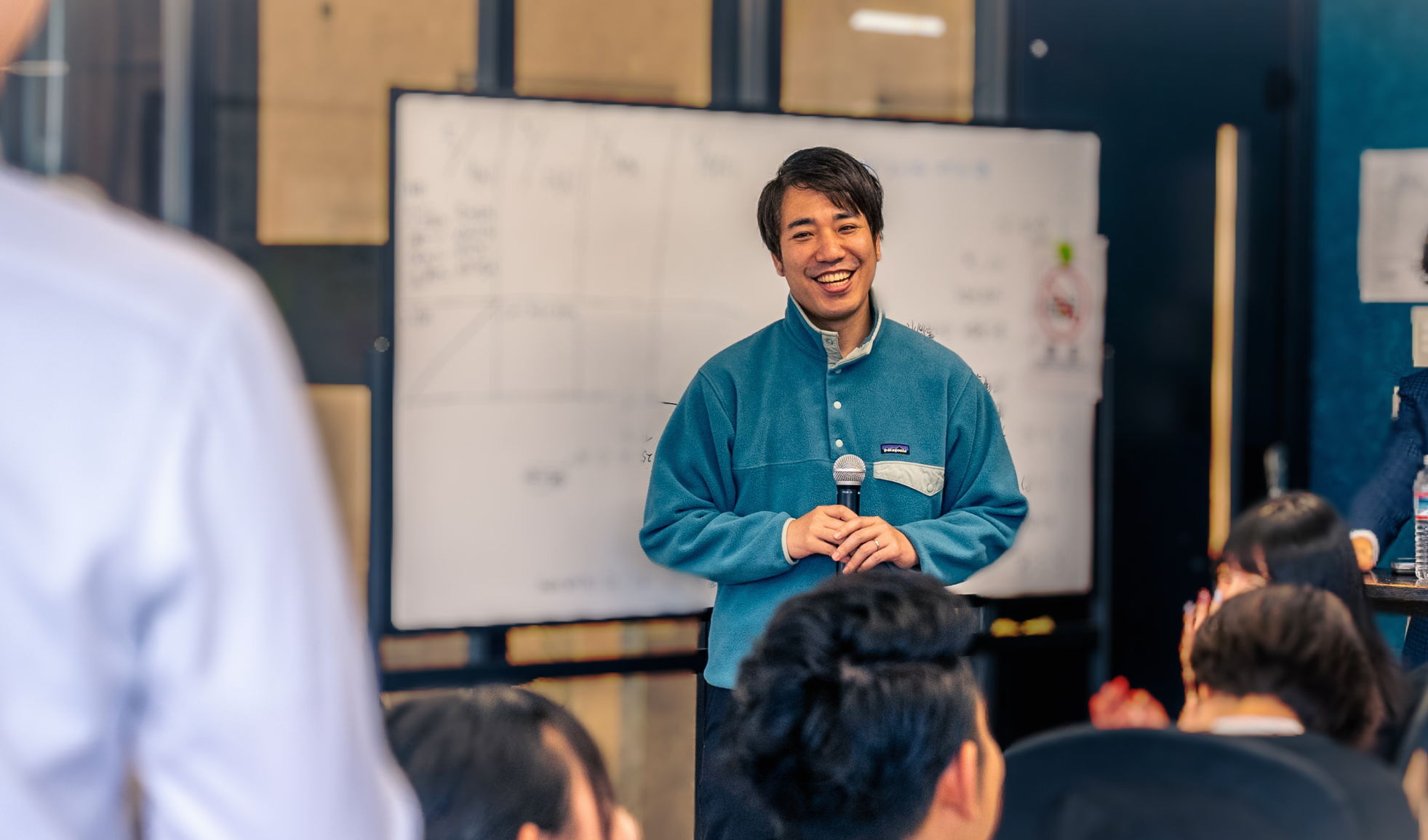 【いずれ政治家に】政治✖️ITに興味を持ちベンチャー企業に入社！