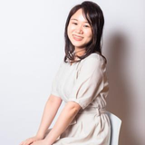 米田 真依
