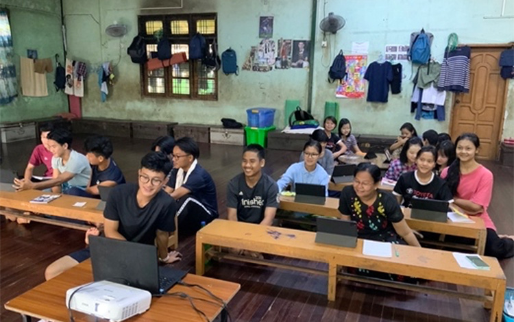 ジャパンハート部より愛をこめて ~Dream Train理科教室の現場から〜活動レポート