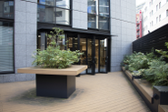 神保町オフィスには開放感のあるテラスが付いています