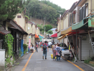 空き家・空き店舗をリノベーションして、シェアオフィスを興したり、住まいとして再生させる等、遊休不動産の利活用事例が存在しています。