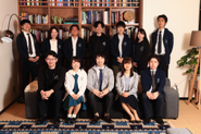 一同みなさんの応募をお待ちしています！