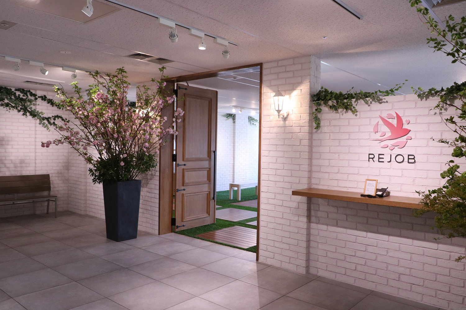 【 オフィス移転から見るリジョブの歴史 】10年前、スタッフ5名でスタート。5度の移転でメンバー数42倍、売上は48倍に！