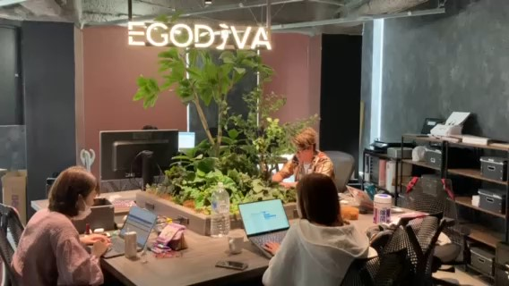 社内の様子です(*´ω｀*)