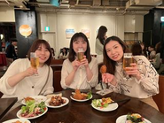 他業界、他職種からの転職OK！チームメンバー同士、コミュニケーションをとり、お互いに質問し合える風通しの良い環境が整っています！