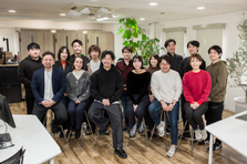 売るのは通過点。惚れられるブランドを創るデザイナー募集。