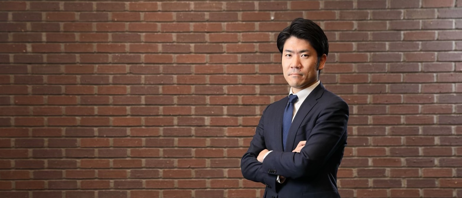 「与えるものが得るもの」問題の本質を見極め、7年間無償の情報提供