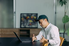 Art Director｜直クライアント＆グローバル案件多数のデザイン会社
