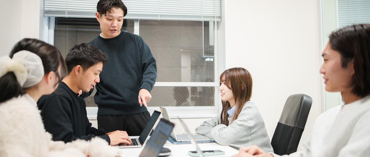 引っ込み思案でも、頭の中は自由！広告にそのクリエイティブ力を注ぎませんか？