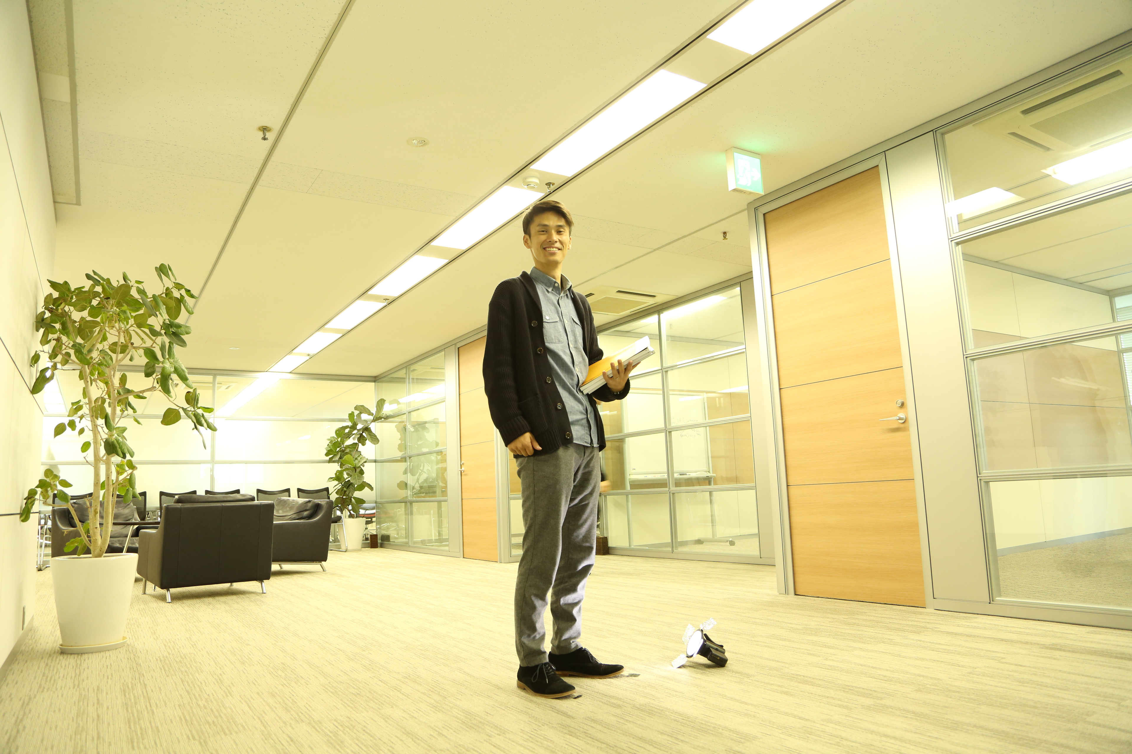 JBAの仕事を続けながら海外へワーホリに旅立った、型破りなWEBリーダー高見さんのお話