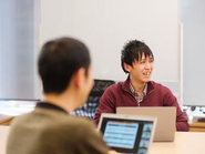 受講者の成長を本気で考え、講師同士も学び合いながら進化を続けます。