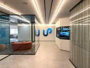 2025年4月より移転した本社オフィス。JR恵比寿駅直結ビルなので天候を気にせず出勤することができます。