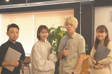 日本人は休みなく働くことを美徳と勘違いしている。自社サービスのマーケター！