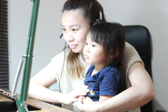 子育て中の社員も両立できるようワークバランスを保ったキャリアパスへ