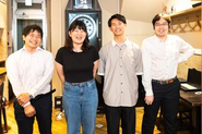 バーを改築して作った事務所！メンバーの憩いの場です！仕事後はダーツやゲームで盛り上がっています！
