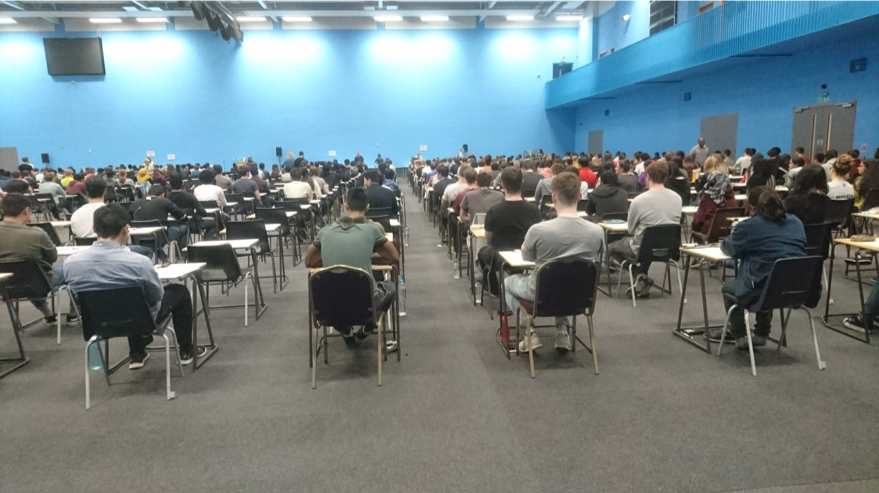 『なぜ日本の世界大学ランキングは低いのか。日英大学の比較から見る、日本の大学の改善策とは。』