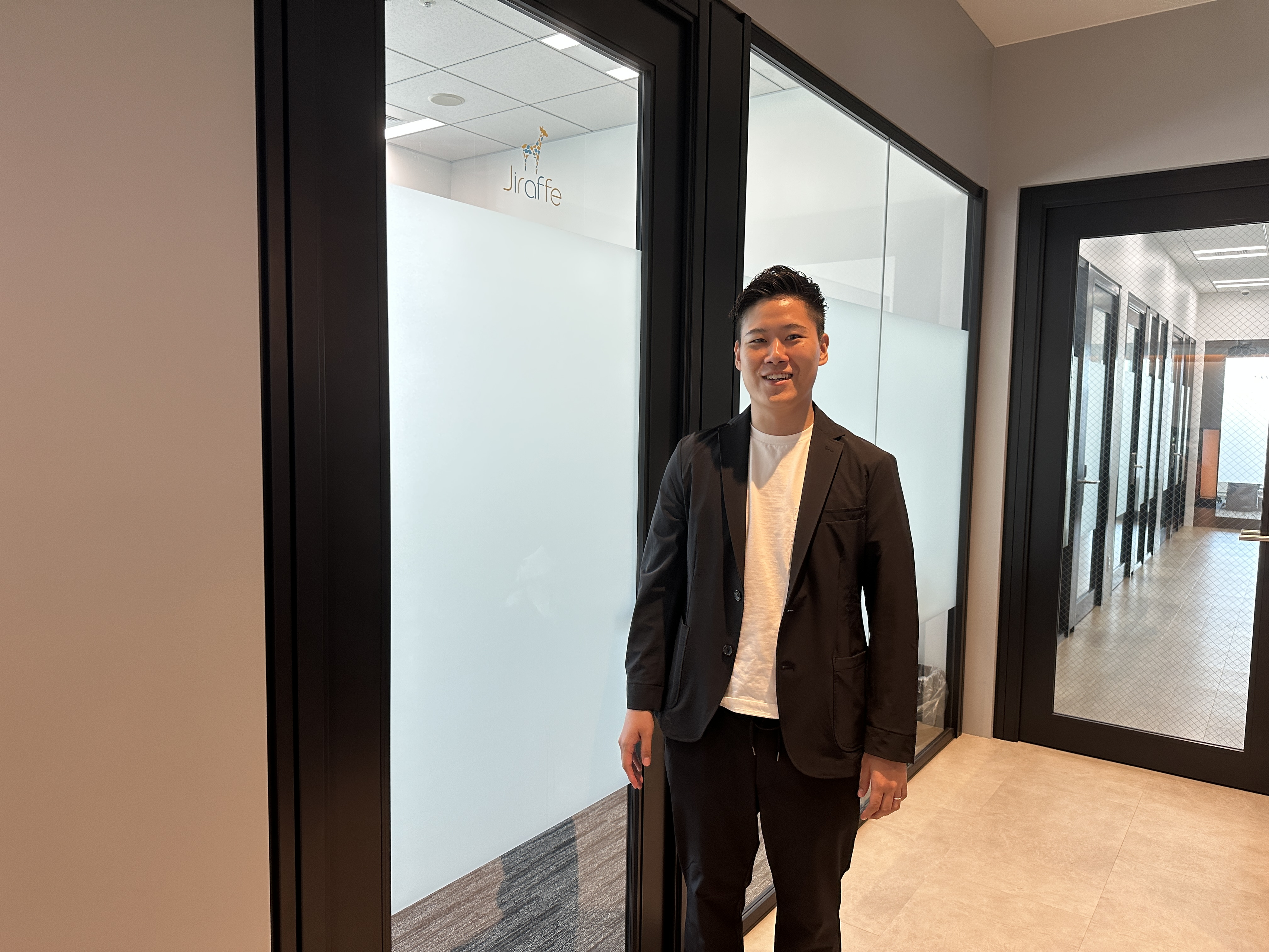 CFOインタビュー：20歳で公認会計士合格。ジラフにカムバック入社した理由