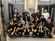 チームワーク抜群の人間関係　定着率95％