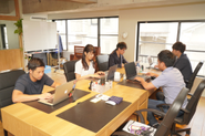 現在は7名のメンバーにて事業推進・組織拡大、新規事業展開を行っています。