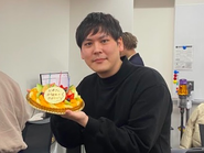 社員の誕生日もみんなでお祝いします！