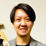 内田 利彦