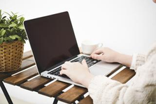 はたらく場所や時間は自分で決める！丁寧な資料で企業をサポート！