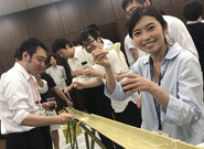 エンジニア同士の交流も様々！夏には部会の後にながしそうめんをやりました！（2019年）