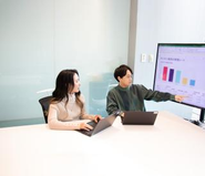 性別や年齢、役職関係なく会社全体一丸となって日本の健康課題に取り組んでいます。