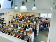 弊社で運営している実店舗（熊本山鹿店）