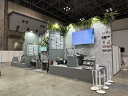 著名な先生方によるステージも開催！ブースの制作進行を行い、現地での調整にあたる仕事もあります。