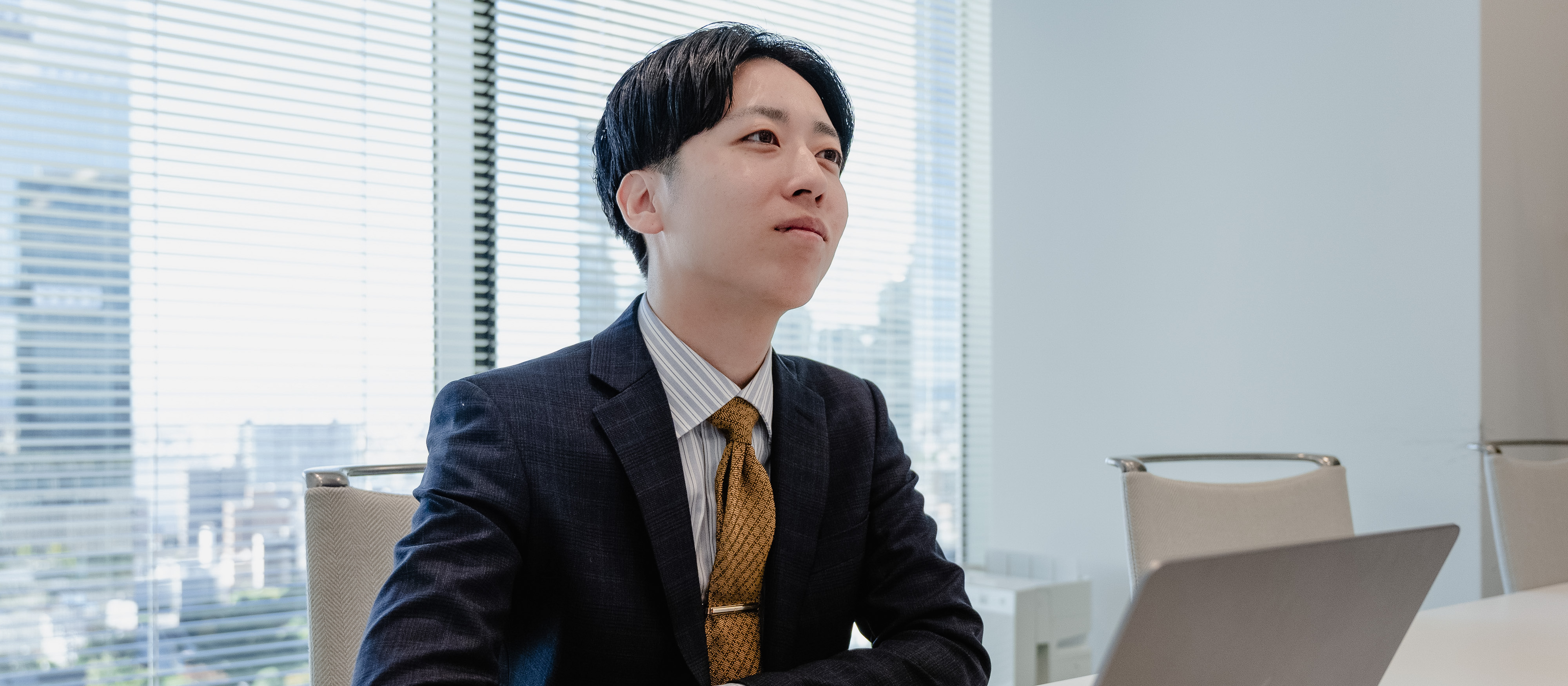 異業種から転職した若手営業が語る、フェンリルの営業とは