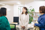 Bankソリューション事業部部長の松田。自身の転勤の経験から女性の就業支援事業を統括。一人一人に寄り添います。日本女性学習財団  女性キャリア支援デザイナー資格取得。