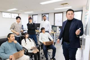 少人数だからこそ、未経験でもマンツーマンでノウハウの共有を行えます。