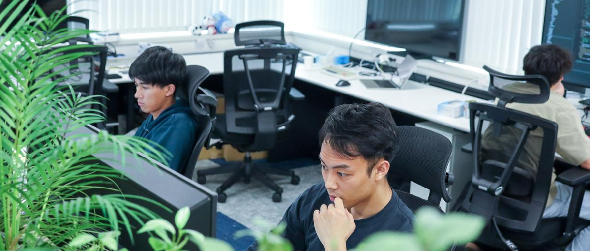 社会インフラを支える責任と挑戦。安定と成長を両立するSRE募集！