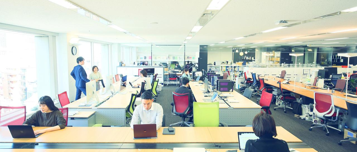 新卒｜リーダーコース採用｜ビジネスを中心で動かすリーダーになりませんか？