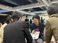 実際のブースでの企業トークシーン