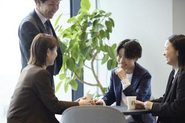 「この企業様の採用課題には、こういう提案をしてみたらどう？」1社1社に対し、上司・部下・先輩・後輩関係なく意見が言える環境です