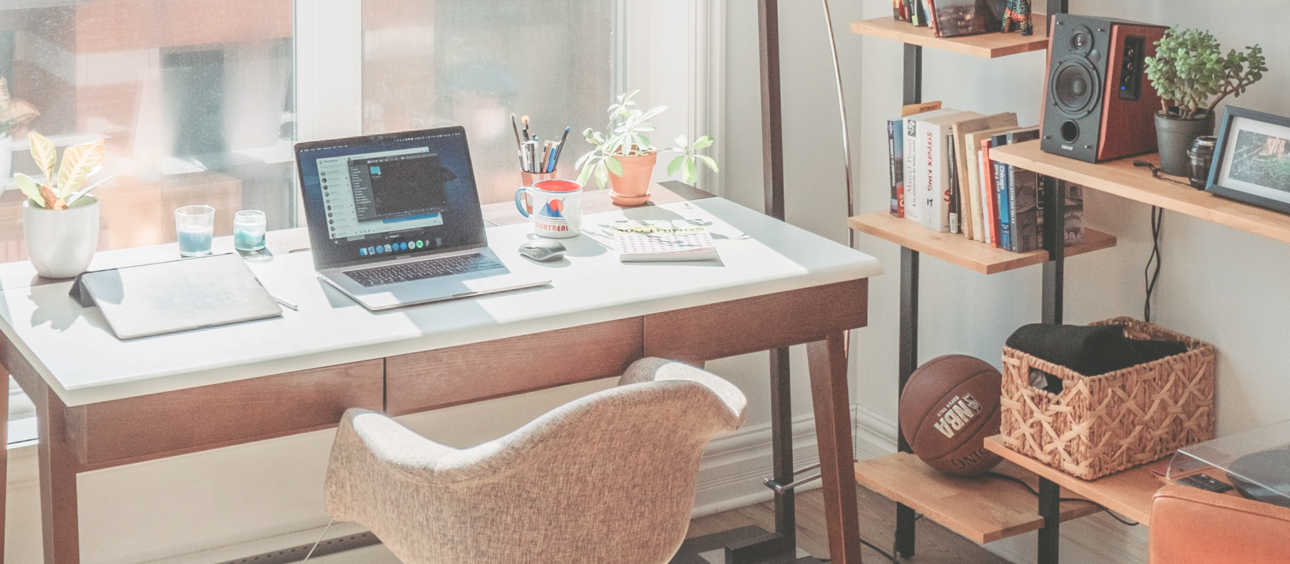 ニジボックスでフロントエンドエンジニアのプレイングマネジャーとして働きはじめた話