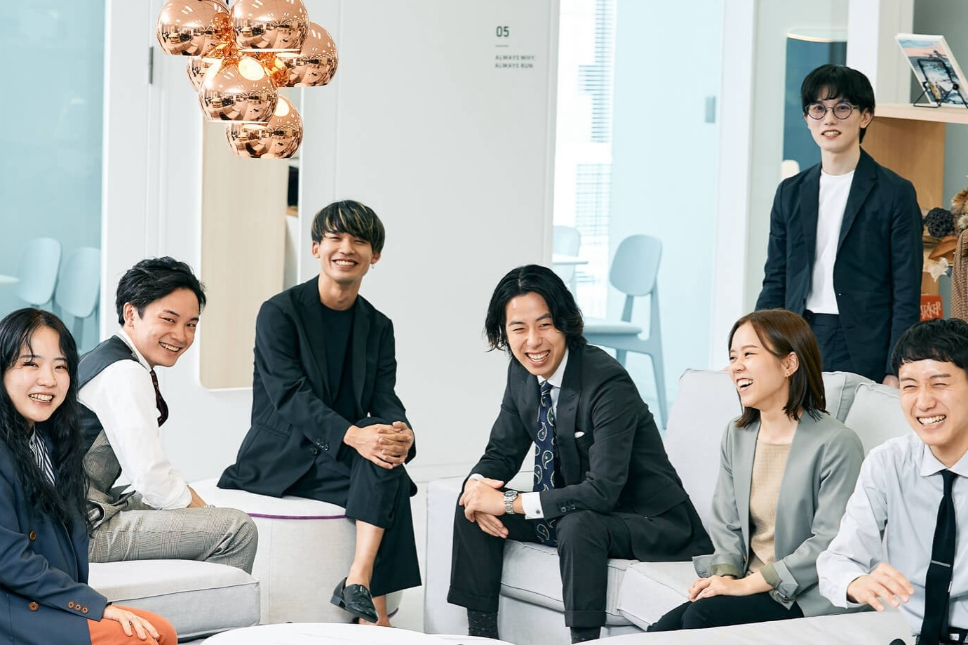 ファッション x ITで急成長中のベンチャー企業で社会人インターン募集！