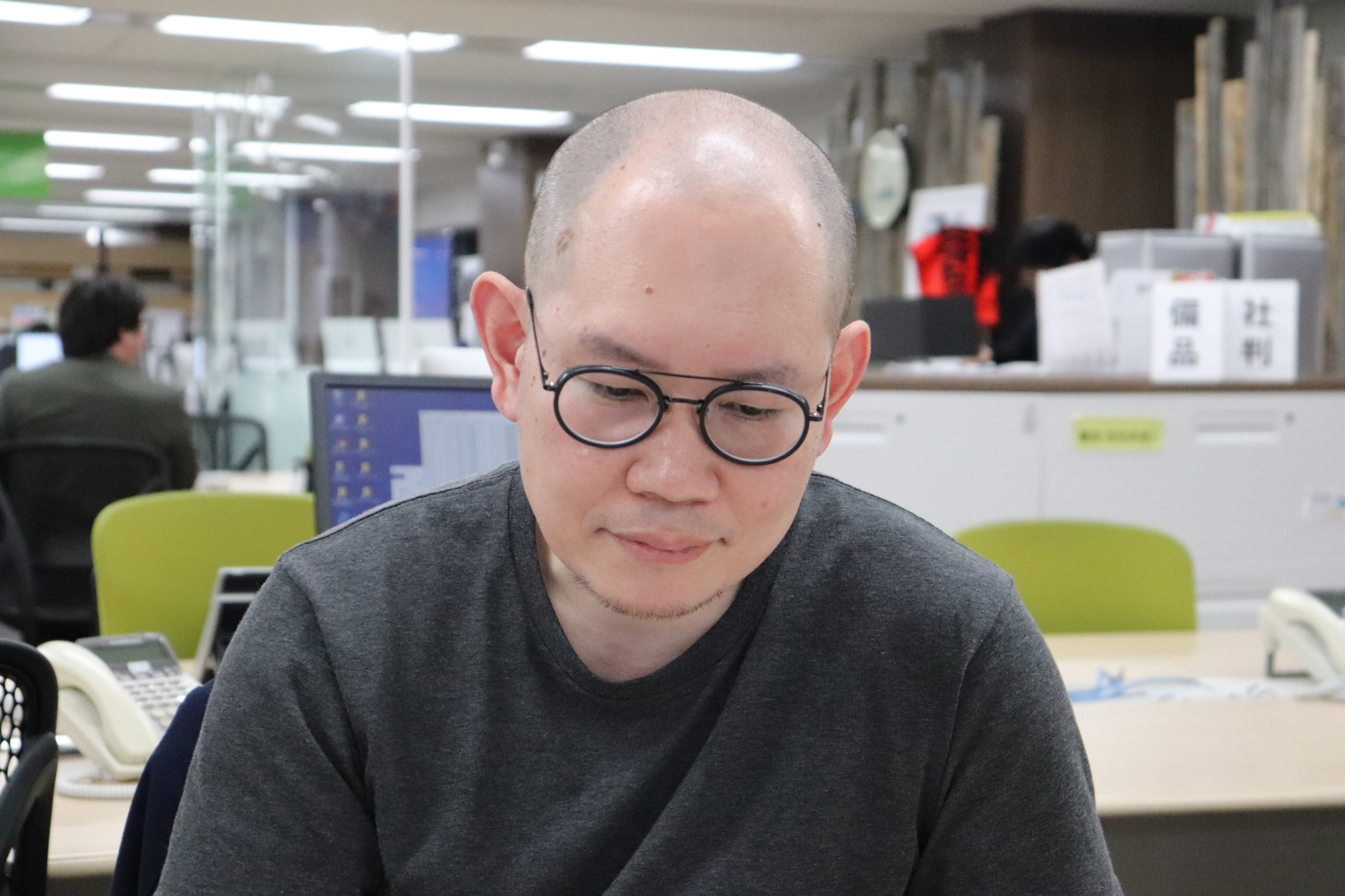 社員インタビュー「人生の壮大なチュートリアルを経て入社した"葬儀社のデザイナー"としての生き方」