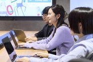週次の1on1・KPT会をはじめアワードの運営など、カンパニー内の交流も活発です。