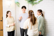 毎期連続成長の秘訣は、リジョブが誇るチーム力。社会・業界・顧客・仲間に対して、当事者意識を持ち向き合うメンバーが集まっています。