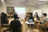 事務所風景。オンラインでの勤務が主体ですが、時々渋谷のオフィスに集まることもしています。